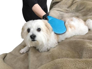 2-in-1 Pet Deshedding Tool For All Pets and Fur